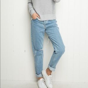 Brandy Melville Light Blue Mom/Boyfriend Jean